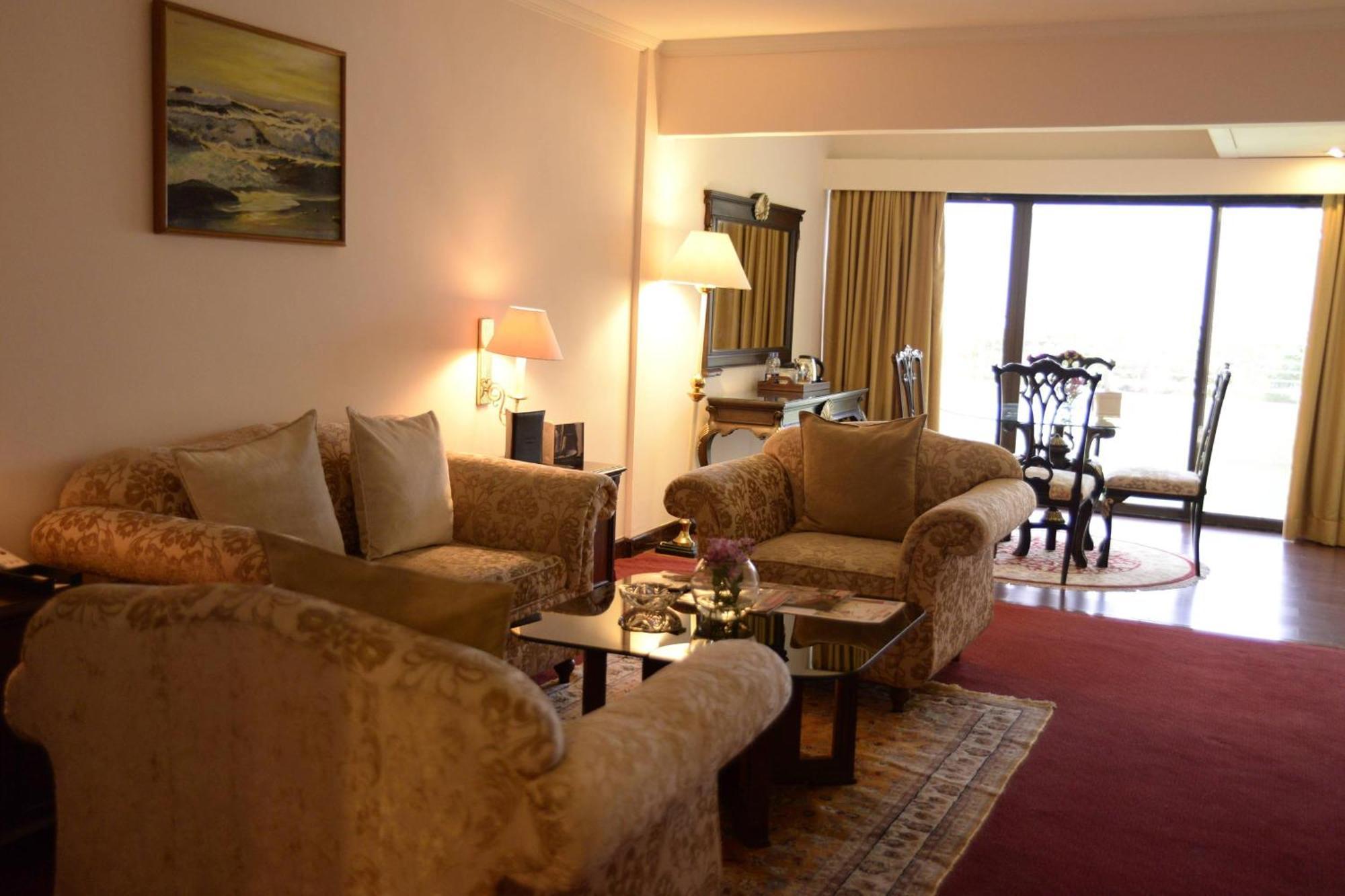 Karachi Marriott Hotel Exterior photo